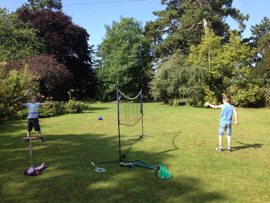 Playing house badminton