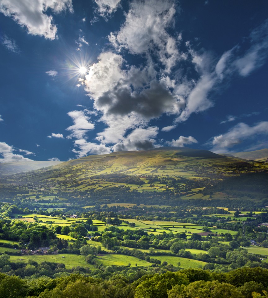 Walking holiday near The Beacon Beacons | Monnington House and Cottages