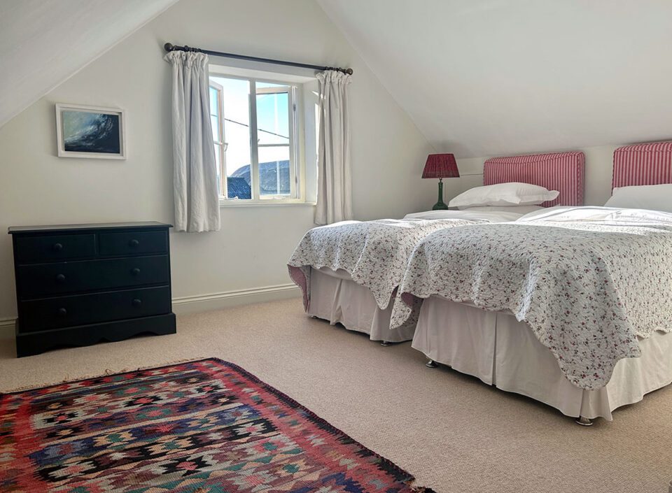 China White bedroom Garden Cottage