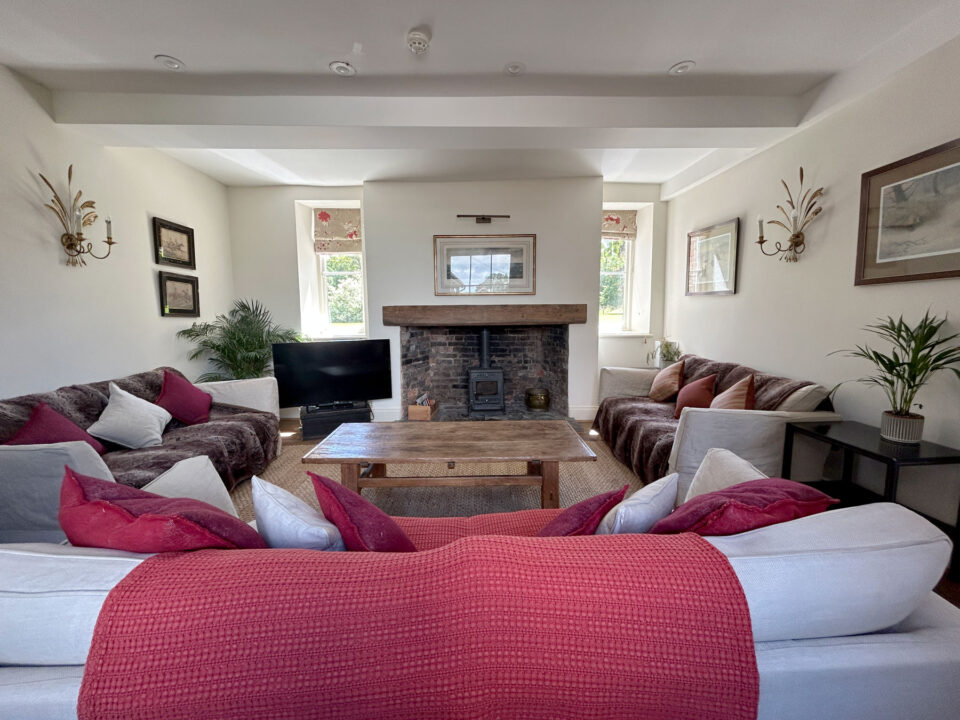 TV Room - Monnington House: Large Holiday House Herefordshire, Sleeps 12-24
